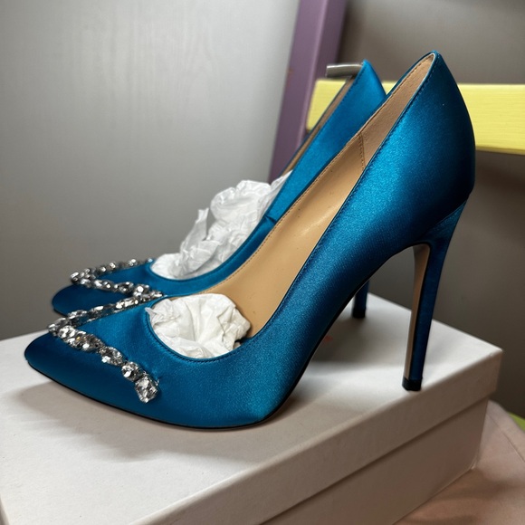 100% Vegan Blue Sateen High Heel with Multi-Shape Jewels - Picture 2 of 9